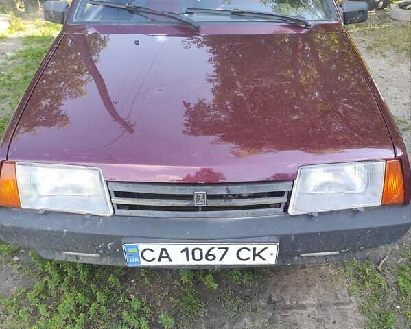Красный ВАЗ 21099, объемом двигателя 1.5 л и пробегом 200 тыс. км за 1850 $, фото 4 на Automoto.ua