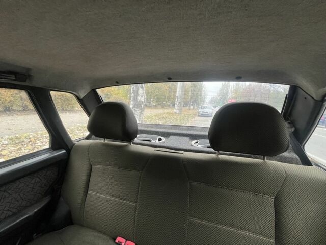 Красный ВАЗ 21099, объемом двигателя 1.5 л и пробегом 100 тыс. км за 798 $, фото 5 на Automoto.ua