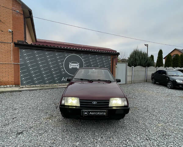 Красный ВАЗ 21099, объемом двигателя 1.5 л и пробегом 250 тыс. км за 2350 $, фото 1 на Automoto.ua