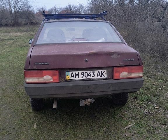 Красный ВАЗ 21099, объемом двигателя 1.6 л и пробегом 270 тыс. км за 830 $, фото 2 на Automoto.ua