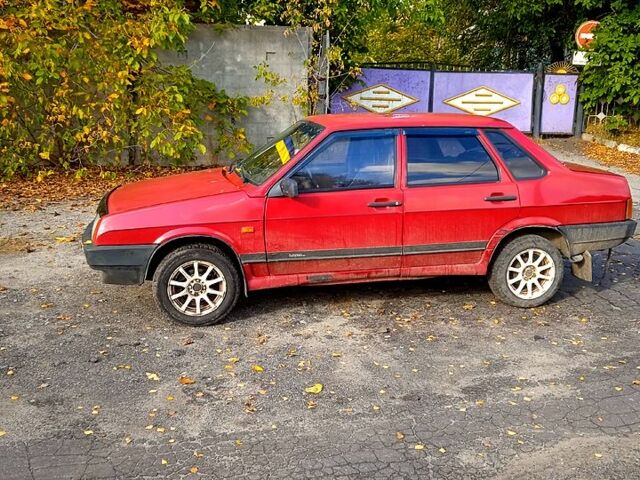 Красный ВАЗ 21099, объемом двигателя 1.5 л и пробегом 0 тыс. км за 1500 $, фото 4 на Automoto.ua