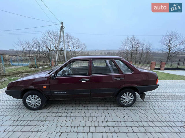 Красный ВАЗ 21099, объемом двигателя 1.6 л и пробегом 140 тыс. км за 1650 $, фото 1 на Automoto.ua