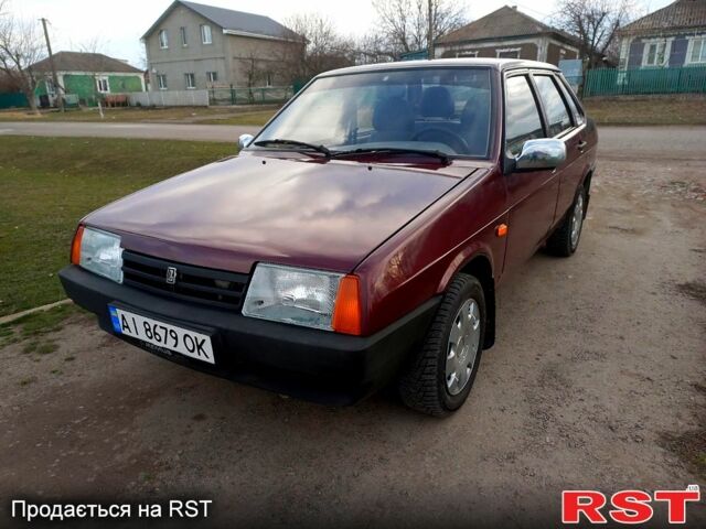 Красный ВАЗ 21099, объемом двигателя 1.6 л и пробегом 0 тыс. км за 2300 $, фото 1 на Automoto.ua