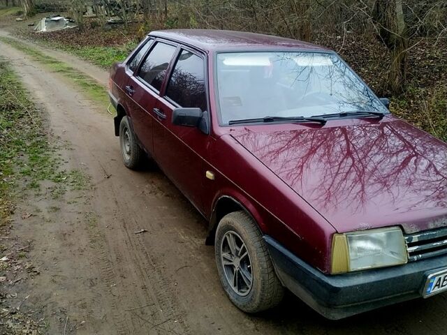 Червоний ВАЗ 21099, об'ємом двигуна 1.6 л та пробігом 170 тис. км за 1400 $, фото 6 на Automoto.ua