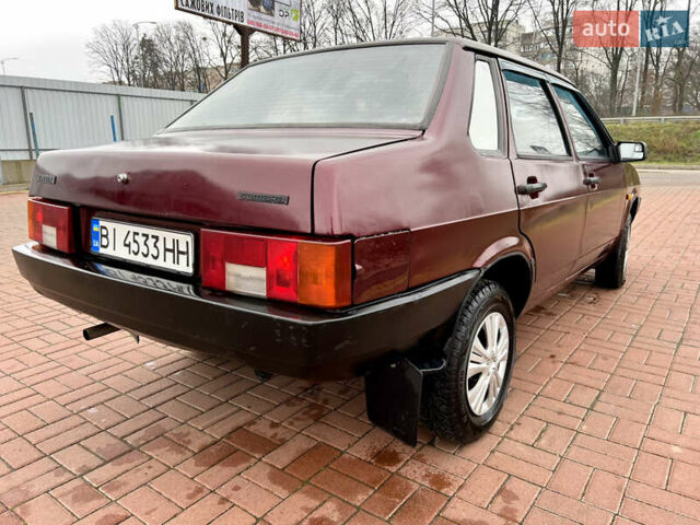 Красный ВАЗ 21099, объемом двигателя 1.5 л и пробегом 375 тыс. км за 1700 $, фото 2 на Automoto.ua