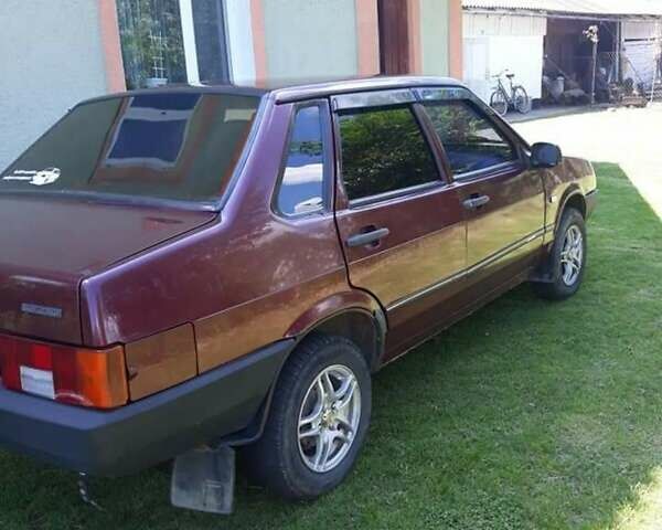 Красный ВАЗ 21099, объемом двигателя 1.6 л и пробегом 190 тыс. км за 2400 $, фото 5 на Automoto.ua