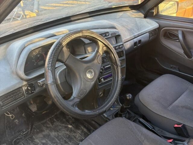 Червоний ВАЗ 21099, об'ємом двигуна 1.6 л та пробігом 200 тис. км за 2000 $, фото 1 на Automoto.ua