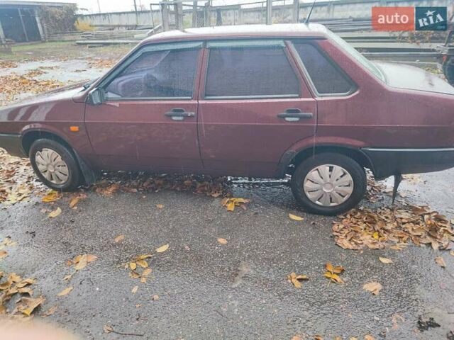 ВАЗ 21099 2007 в Каменке на Automoto.ua Красный ВАЗ 21099, объемом двигателя 1.6 л и пробегом 215 тыс. км за 2100 $, фото 1 на Automoto.ua