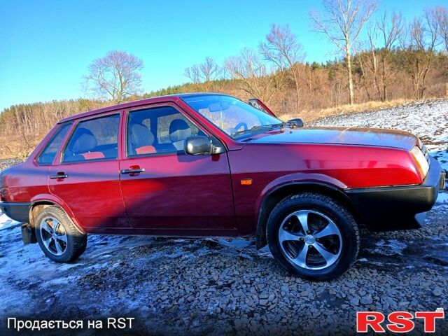 Червоний ВАЗ 21099, об'ємом двигуна 1.6 л та пробігом 0 тис. км за 2000 $, фото 6 на Automoto.ua