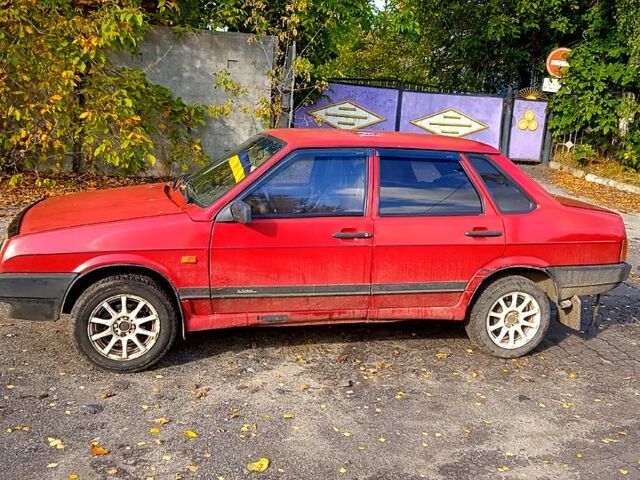 Красный ВАЗ 21099, объемом двигателя 1.5 л и пробегом 0 тыс. км за 1500 $, фото 8 на Automoto.ua