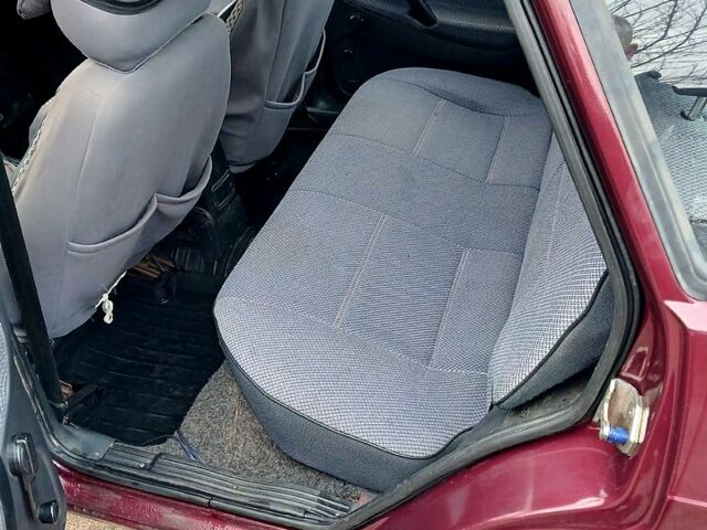 Червоний ВАЗ 21099, об'ємом двигуна 1.6 л та пробігом 224 тис. км за 2000 $, фото 1 на Automoto.ua