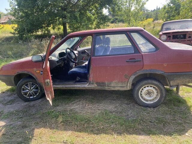 ВАЗ 21099 2007 в Буче на Automoto.ua Красный ВАЗ 21099, объемом двигателя 1.6 л и пробегом 2 тыс. км за 713 $, фото 1 на Automoto.ua