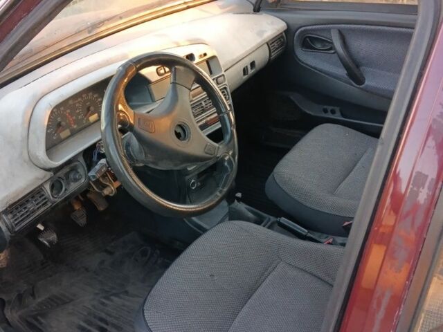 Красный ВАЗ 21099, объемом двигателя 1.6 л и пробегом 188 тыс. км за 716 $, фото 4 на Automoto.ua