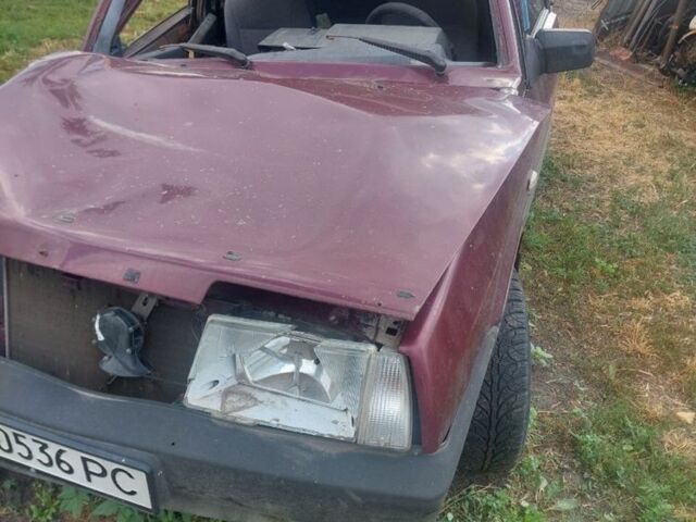Красный ВАЗ 21099, объемом двигателя 1.5 л и пробегом 90 тыс. км за 650 $, фото 4 на Automoto.ua