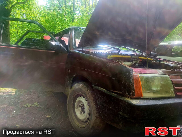 Красный ВАЗ 21099, объемом двигателя 1.5 л и пробегом 50 тыс. км за 1350 $, фото 7 на Automoto.ua
