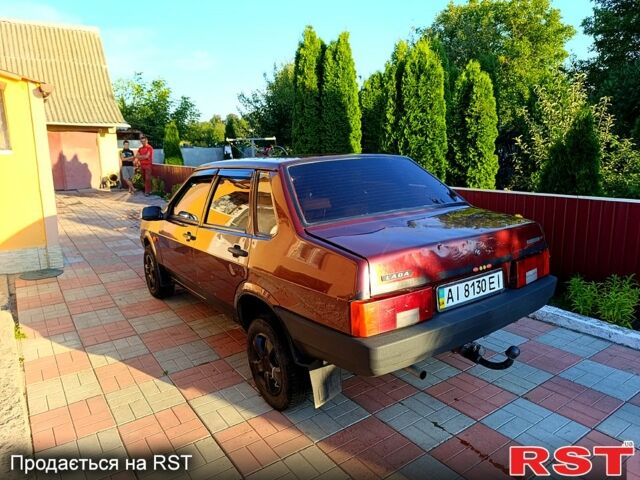 Красный ВАЗ 21099, объемом двигателя 1.6 л и пробегом 205 тыс. км за 999 $, фото 3 на Automoto.ua