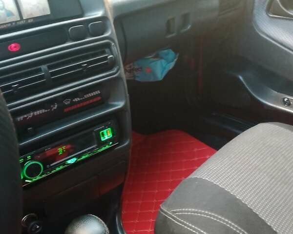 Красный ВАЗ 21099, объемом двигателя 1.6 л и пробегом 189 тыс. км за 2300 $, фото 5 на Automoto.ua