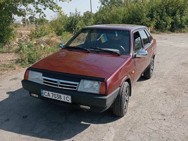 ВАЗ 21099 2007 в Умани на Automoto.ua Красный ВАЗ 21099, объемом двигателя 1.6 л и пробегом 123 тыс. км за 2000 $, фото 3 на Automoto.ua