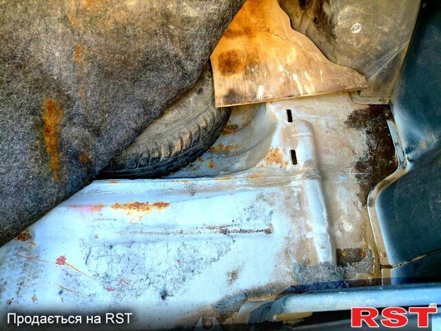 Червоний ВАЗ 21099, об'ємом двигуна 1.6 л та пробігом 0 тис. км за 1500 $, фото 3 на Automoto.ua