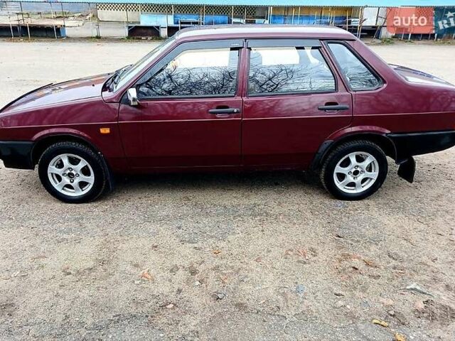 Красный ВАЗ 21099, объемом двигателя 1.6 л и пробегом 224 тыс. км за 2000 $, фото 5 на Automoto.ua