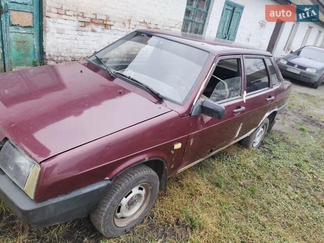 Красный ВАЗ 21099, объемом двигателя 1.6 л и пробегом 200 тыс. км за 1300 $, фото 5 на Automoto.ua