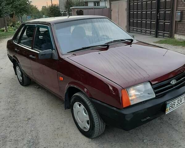 Красный ВАЗ 21099, объемом двигателя 1.6 л и пробегом 198 тыс. км за 1650 $, фото 2 на Automoto.ua