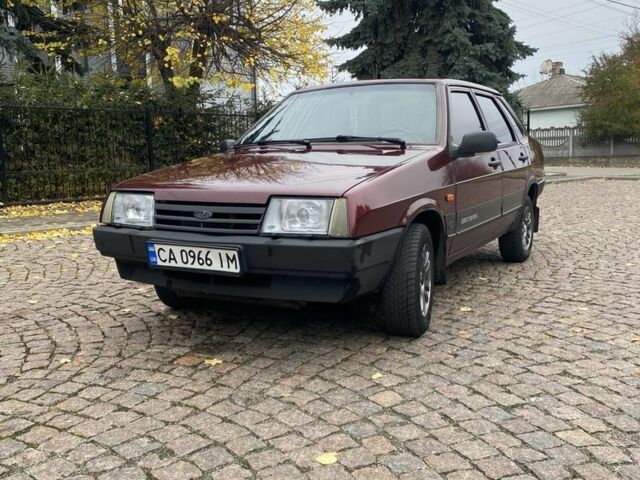ВАЗ 21099 2007 в Корсунь-Шевченковском на Automoto.ua Красный ВАЗ 21099, объемом двигателя 1.6 л и пробегом 250 тыс. км за 1900 $, фото 2 на Automoto.ua