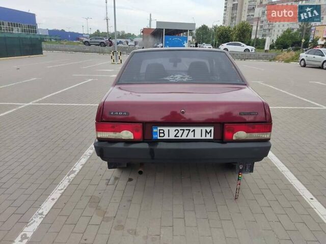 Красный ВАЗ 21099, объемом двигателя 1.6 л и пробегом 200 тыс. км за 2100 $, фото 1 на Automoto.ua