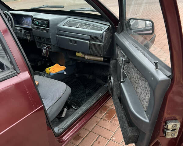 Красный ВАЗ 21099, объемом двигателя 1.5 л и пробегом 375 тыс. км за 1700 $, фото 11 на Automoto.ua