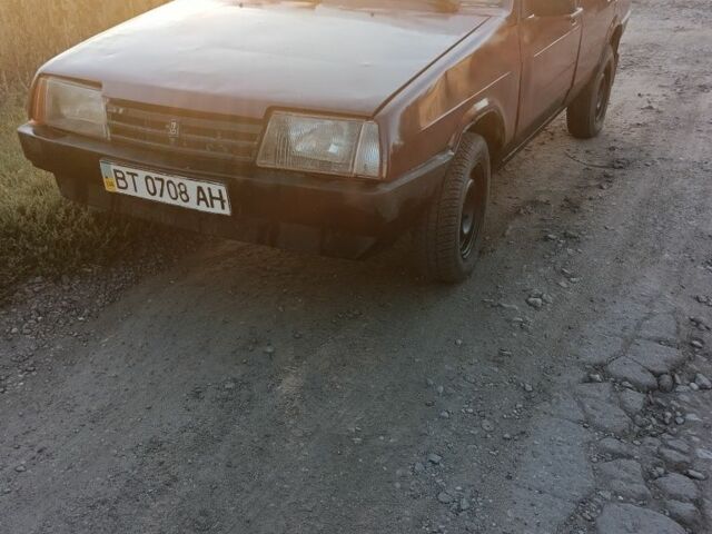 Красный ВАЗ 21099, объемом двигателя 1.6 л и пробегом 188 тыс. км за 716 $, фото 6 на Automoto.ua