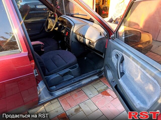 Красный ВАЗ 21099, объемом двигателя 1.6 л и пробегом 205 тыс. км за 999 $, фото 11 на Automoto.ua