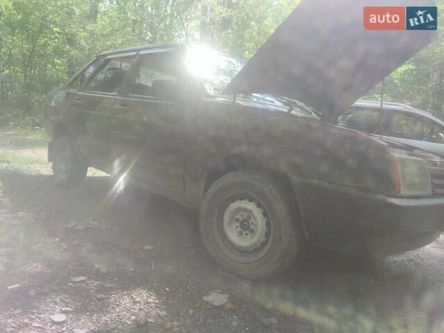 Красный ВАЗ 21099, объемом двигателя 1.5 л и пробегом 111 тыс. км за 1300 $, фото 4 на Automoto.ua