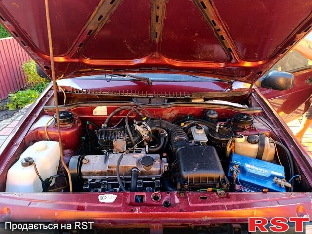 Красный ВАЗ 21099, объемом двигателя 1.6 л и пробегом 205 тыс. км за 999 $, фото 7 на Automoto.ua