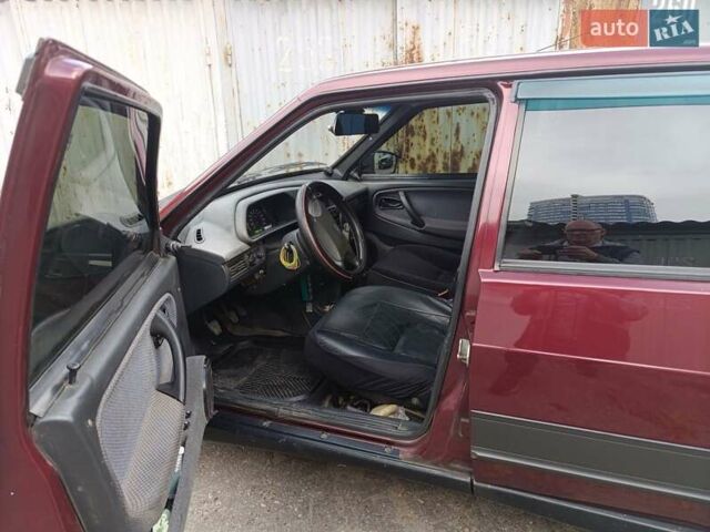 Червоний ВАЗ 21099, об'ємом двигуна 1.6 л та пробігом 185 тис. км за 2450 $, фото 3 на Automoto.ua
