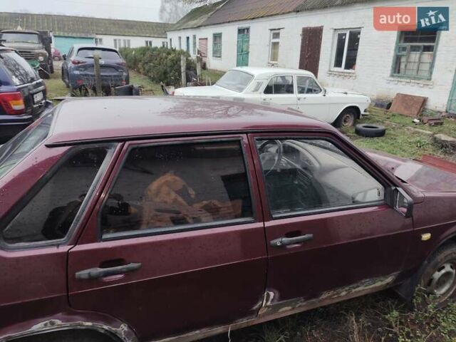 Красный ВАЗ 21099, объемом двигателя 1.6 л и пробегом 200 тыс. км за 1300 $, фото 3 на Automoto.ua