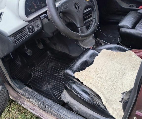 Красный ВАЗ 21099, объемом двигателя 1.6 л и пробегом 270 тыс. км за 830 $, фото 6 на Automoto.ua