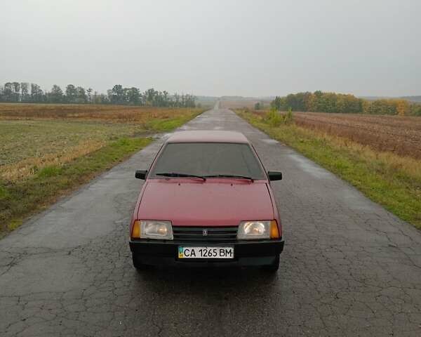 Красный ВАЗ 21099, объемом двигателя 1.5 л и пробегом 90 тыс. км за 1500 $, фото 4 на Automoto.ua