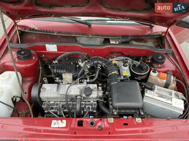Красный ВАЗ 21099, объемом двигателя 1.6 л и пробегом 200 тыс. км за 1550 $, фото 5 на Automoto.ua