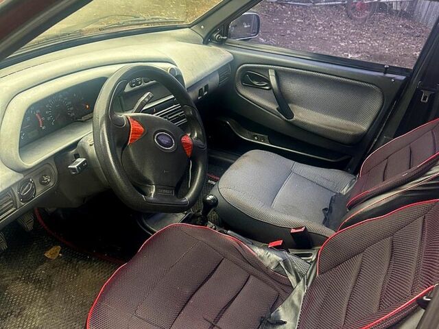 Червоний ВАЗ 21099, об'ємом двигуна 1.6 л та пробігом 230 тис. км за 1110 $, фото 4 на Automoto.ua