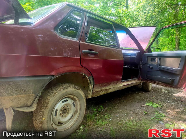 Красный ВАЗ 21099, объемом двигателя 1.5 л и пробегом 50 тыс. км за 1350 $, фото 10 на Automoto.ua