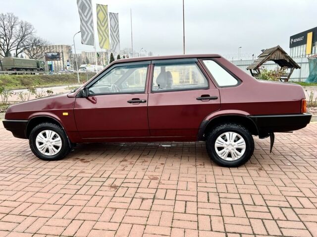 Червоний ВАЗ 21099, об'ємом двигуна 1.5 л та пробігом 375 тис. км за 1684 $, фото 5 на Automoto.ua