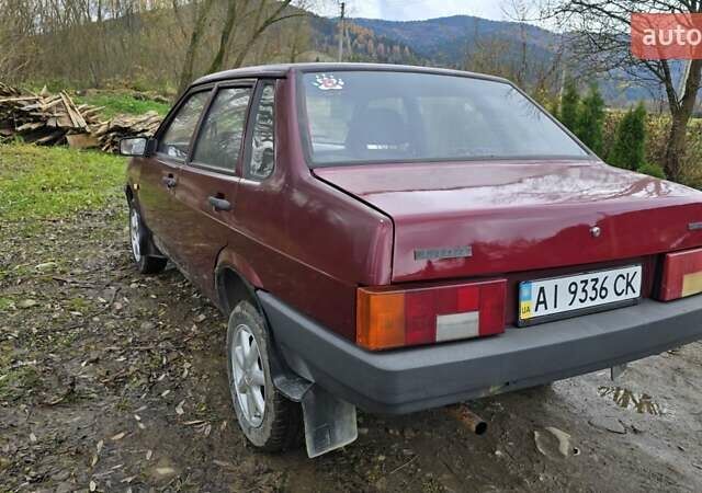 Красный ВАЗ 21099, объемом двигателя 1.6 л и пробегом 200 тыс. км за 1100 $, фото 4 на Automoto.ua