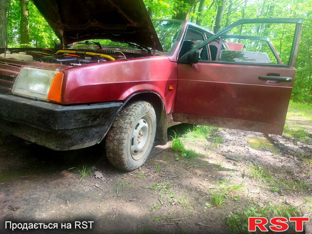 Красный ВАЗ 21099, объемом двигателя 1.5 л и пробегом 50 тыс. км за 1350 $, фото 6 на Automoto.ua
