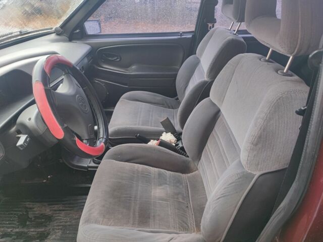 Червоний ВАЗ 21099, об'ємом двигуна 1.6 л та пробігом 215 тис. км за 2100 $, фото 7 на Automoto.ua