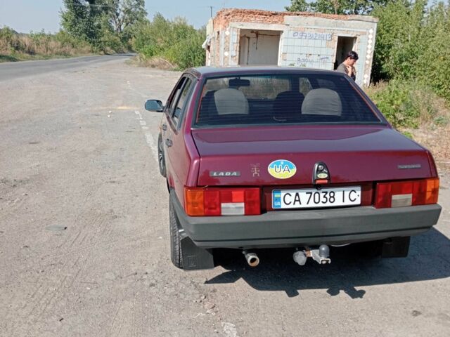 ВАЗ 21099 2007 в Умани на Automoto.ua Красный ВАЗ 21099, объемом двигателя 1.6 л и пробегом 123 тыс. км за 2000 $, фото 1 на Automoto.ua
