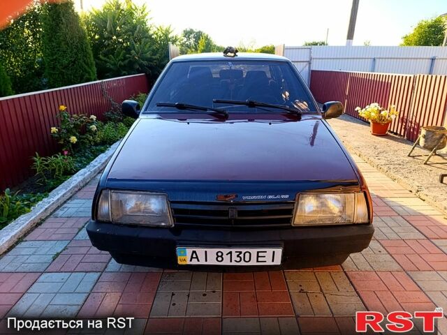 Красный ВАЗ 21099, объемом двигателя 1.6 л и пробегом 205 тыс. км за 999 $, фото 1 на Automoto.ua