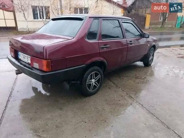 Красный ВАЗ 21099, объемом двигателя 1.6 л и пробегом 230 тыс. км за 1350 $, фото 4 на Automoto.ua