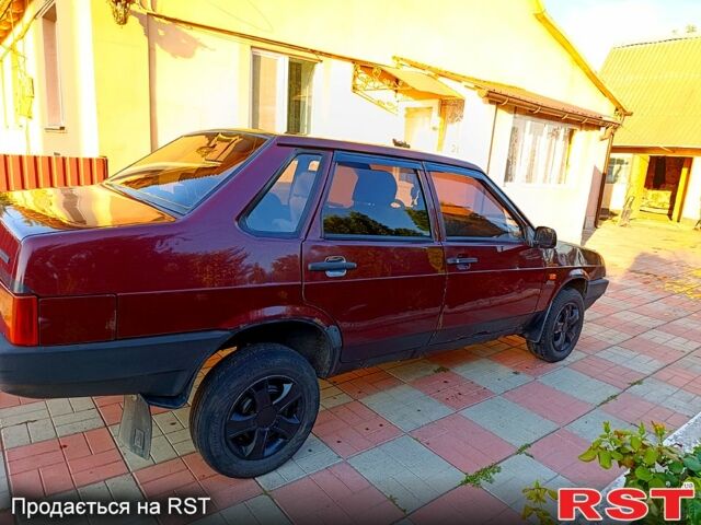 Красный ВАЗ 21099, объемом двигателя 1.6 л и пробегом 205 тыс. км за 999 $, фото 6 на Automoto.ua