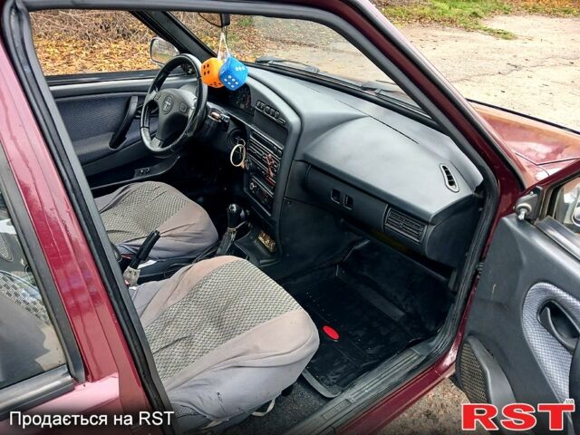 Червоний ВАЗ 21099, об'ємом двигуна 1.6 л та пробігом 224 тис. км за 2000 $, фото 4 на Automoto.ua