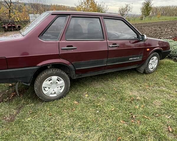 Красный ВАЗ 21099, объемом двигателя 1.6 л и пробегом 200 тыс. км за 2000 $, фото 2 на Automoto.ua